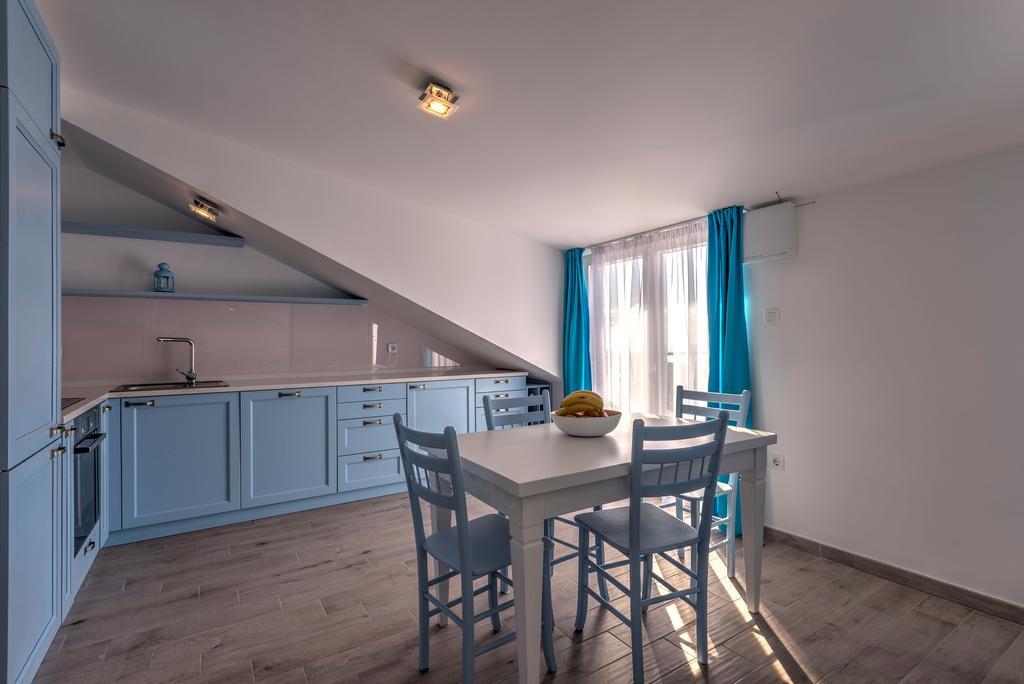 Villa Sandy Apartments Tivat Exteriör bild